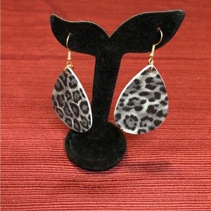 NEW Grey Leopard Print Earrings